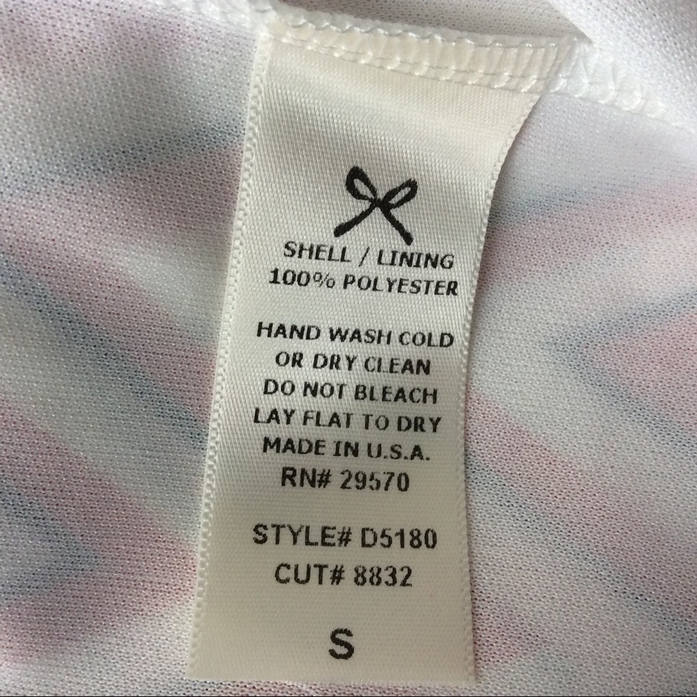 Everly Chevron Shift Dress - Picture 6 of 6